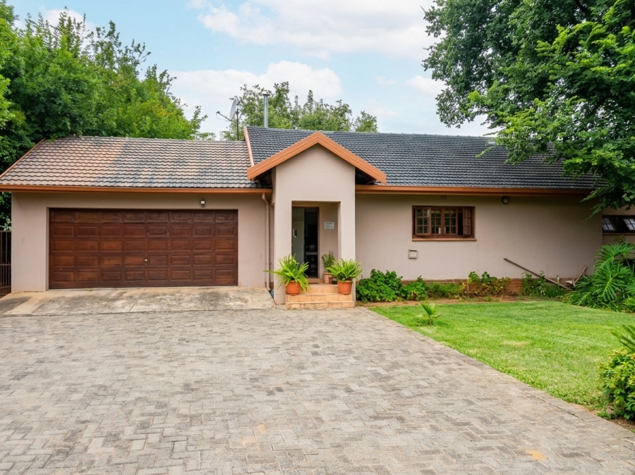 3 Bedroom Property for Sale in Protea Park North West